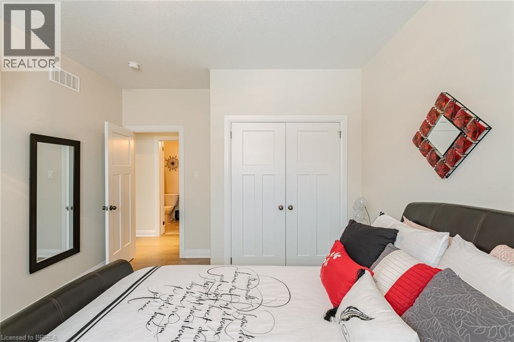5 Moore Boulevard, Brantford, ON - Indoor Photo Showing Bedroom