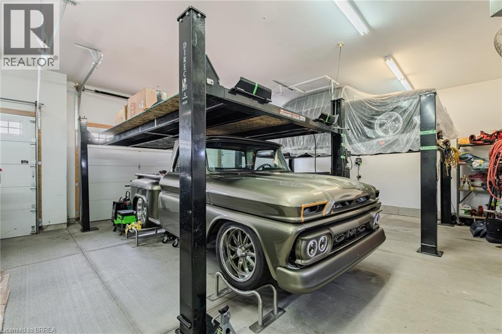 5 Moore Boulevard, Brantford, ON - Indoor Photo Showing Garage