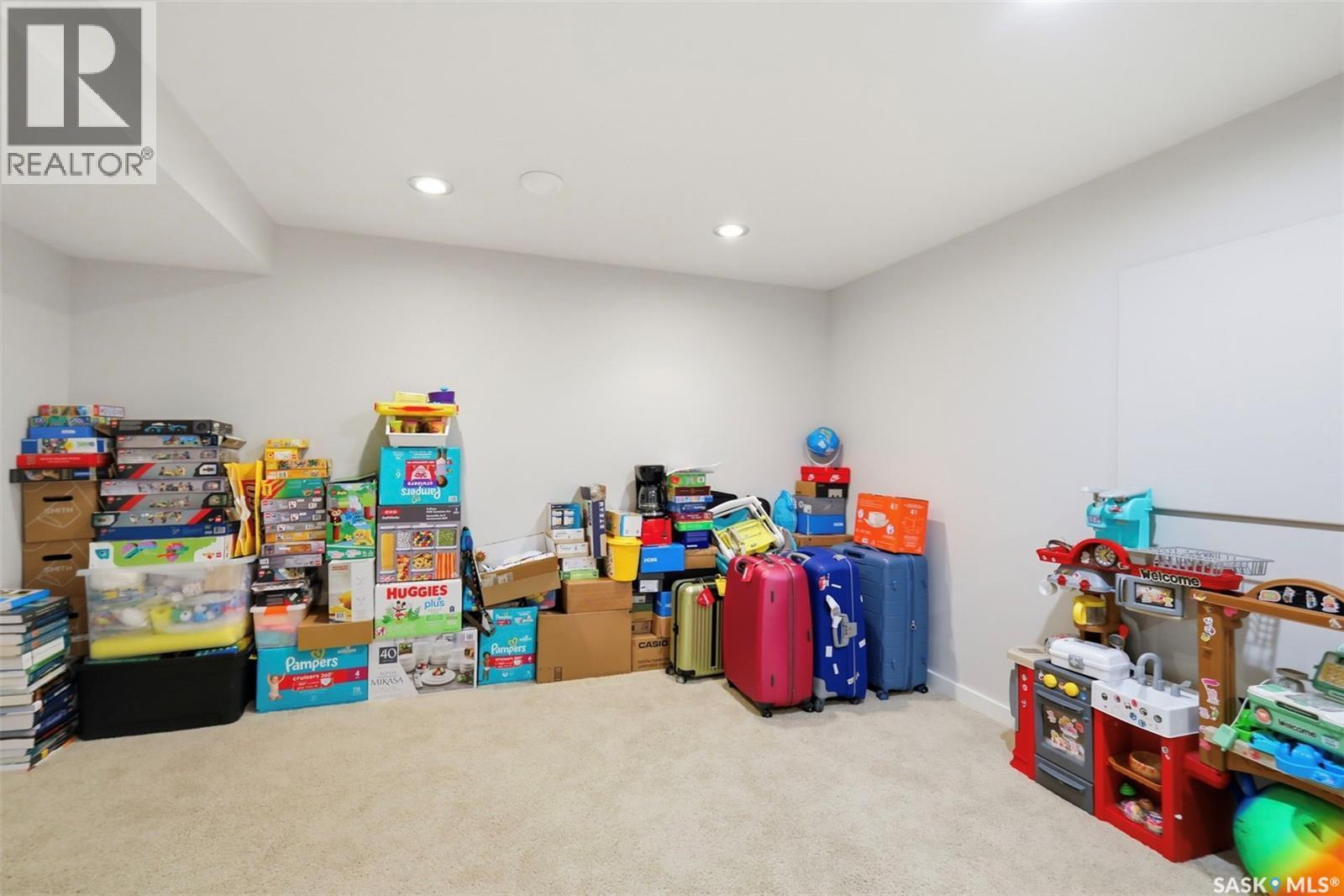 427 1303 Paton Crescent, Saskatoon, SK - Indoor Photo Showing Other Room