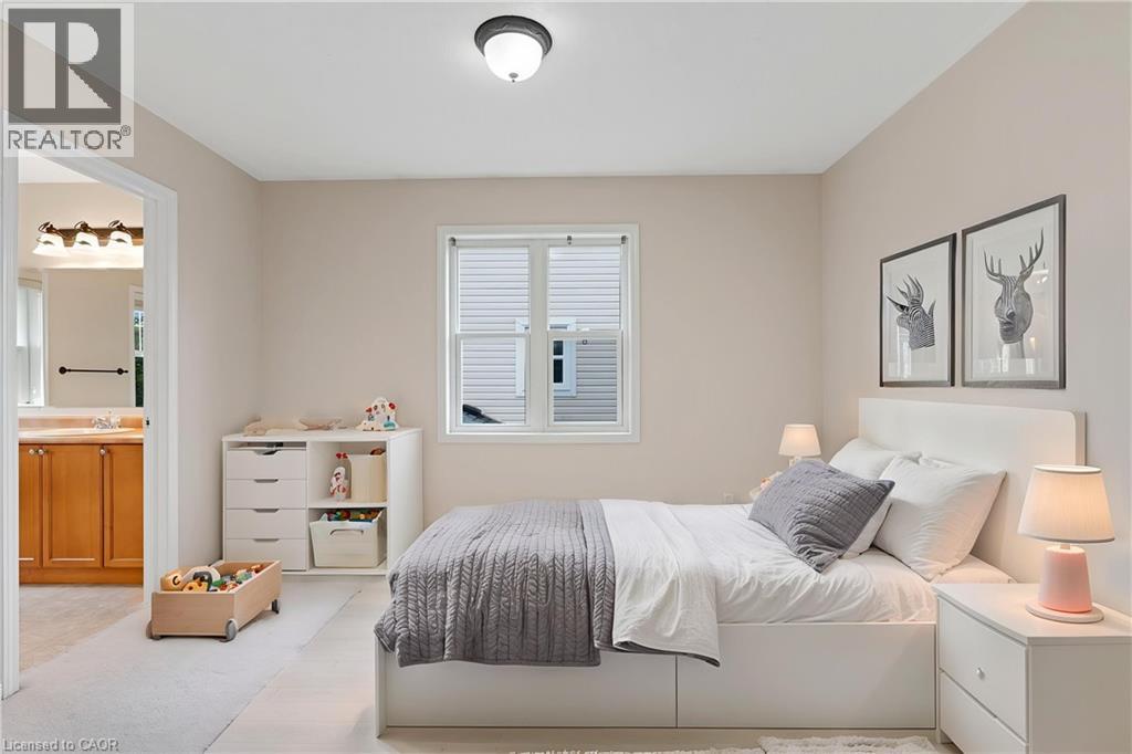92 Baggs Crescent, Cambridge, ON - Indoor Photo Showing Bedroom