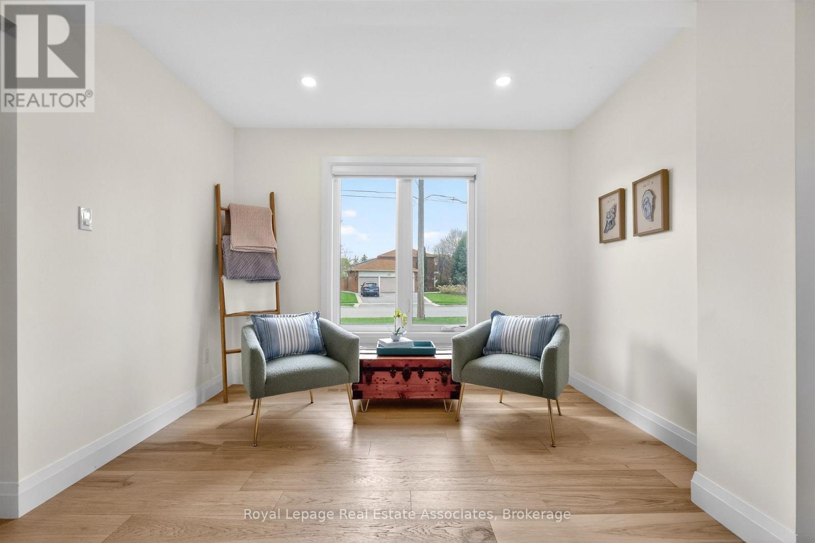 382 Nelles Road N, Grimsby, ON - Indoor