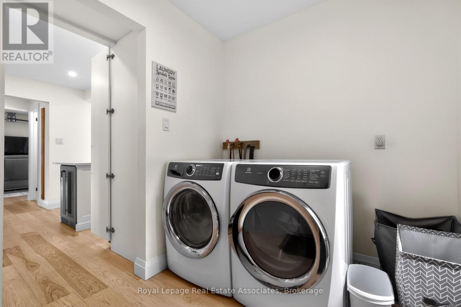 382 Nelles Road N, Grimsby, ON - Indoor Photo Showing Laundry Room