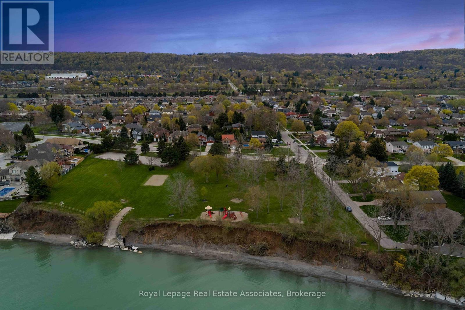 382 Nelles Road N, Grimsby, ON - Outdoor With Body Of Water With View