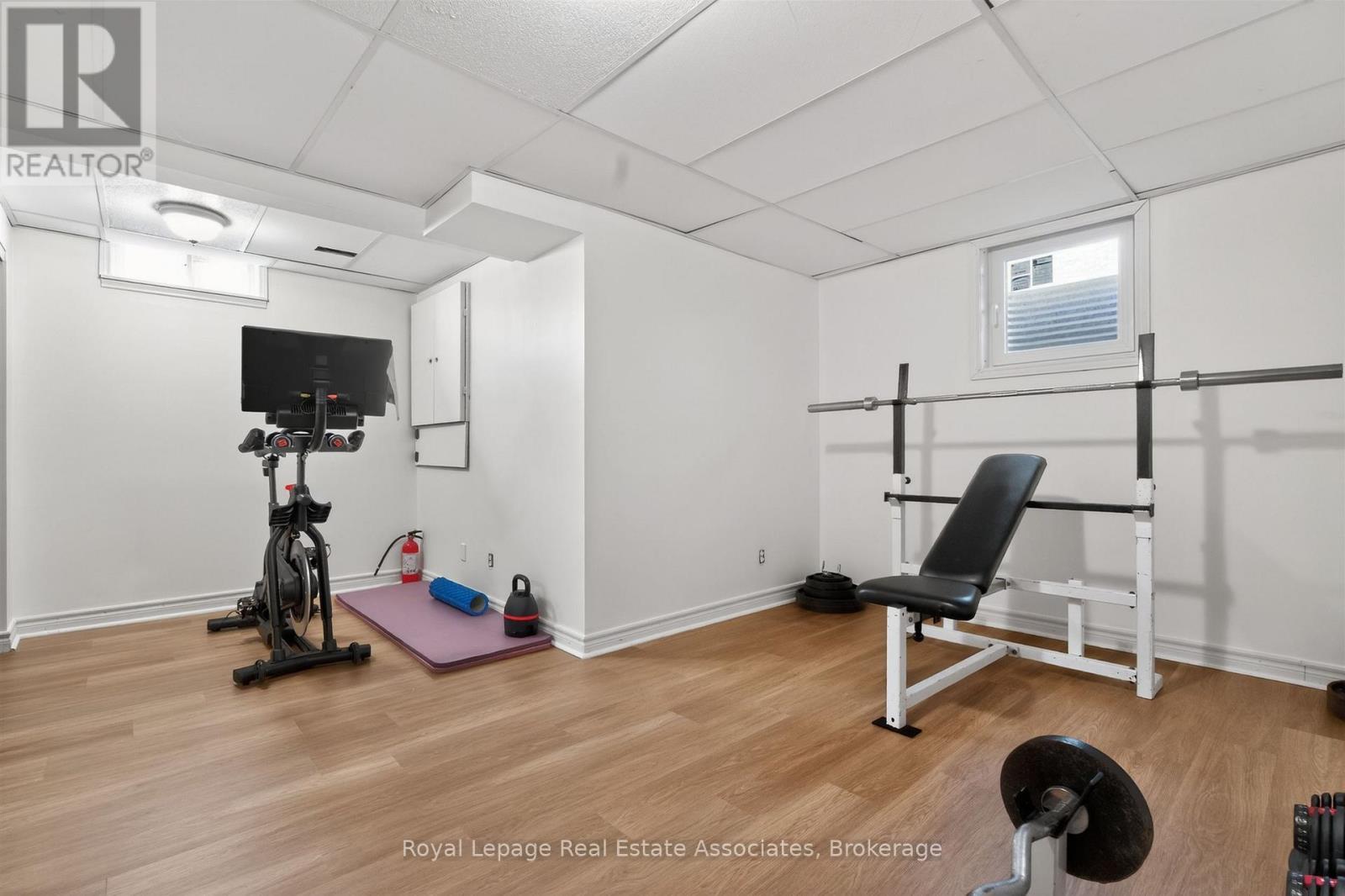 382 Nelles Road N, Grimsby, ON - Indoor Photo Showing Gym Room