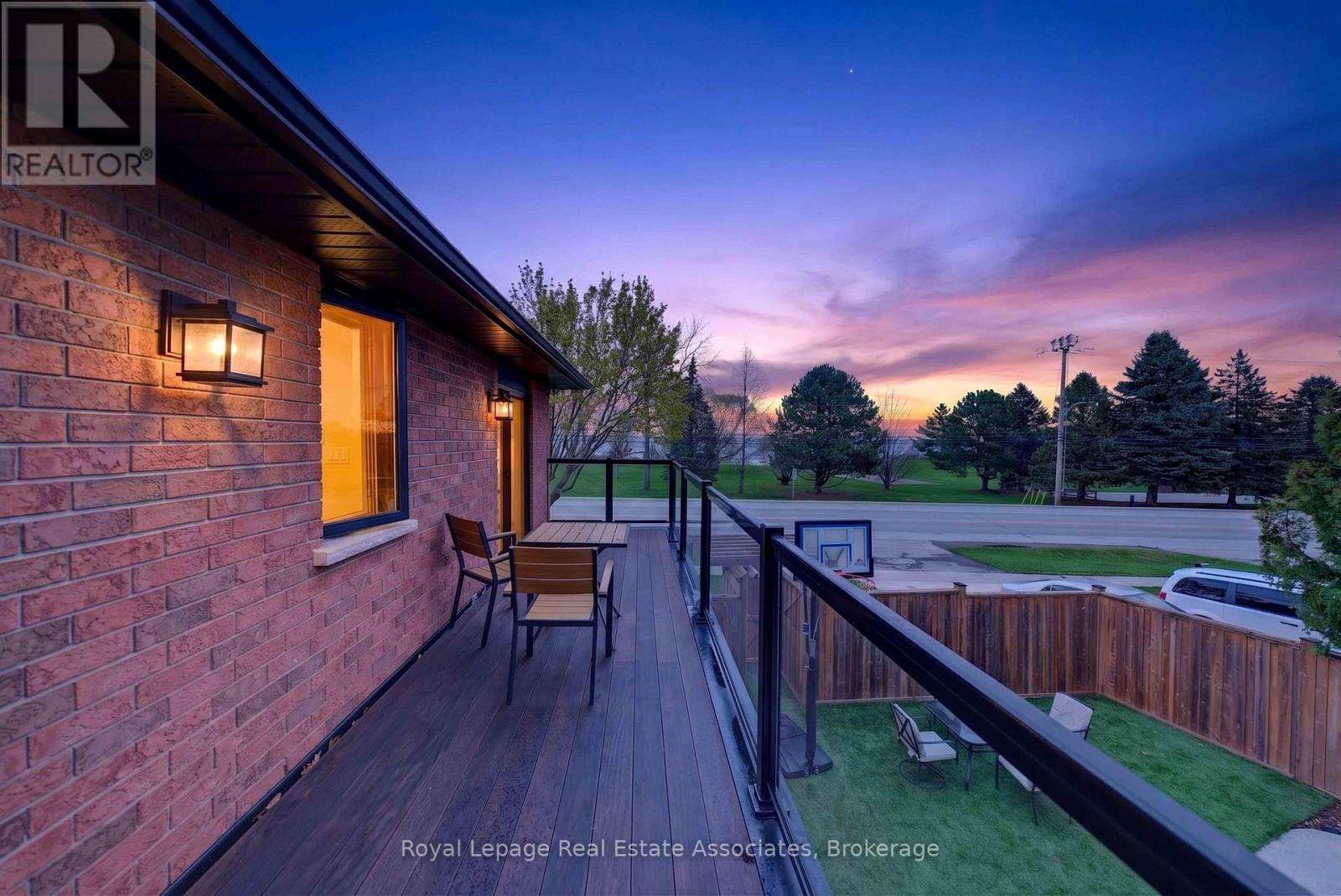 382 Nelles Road N, Grimsby, ON - Outdoor With Exterior