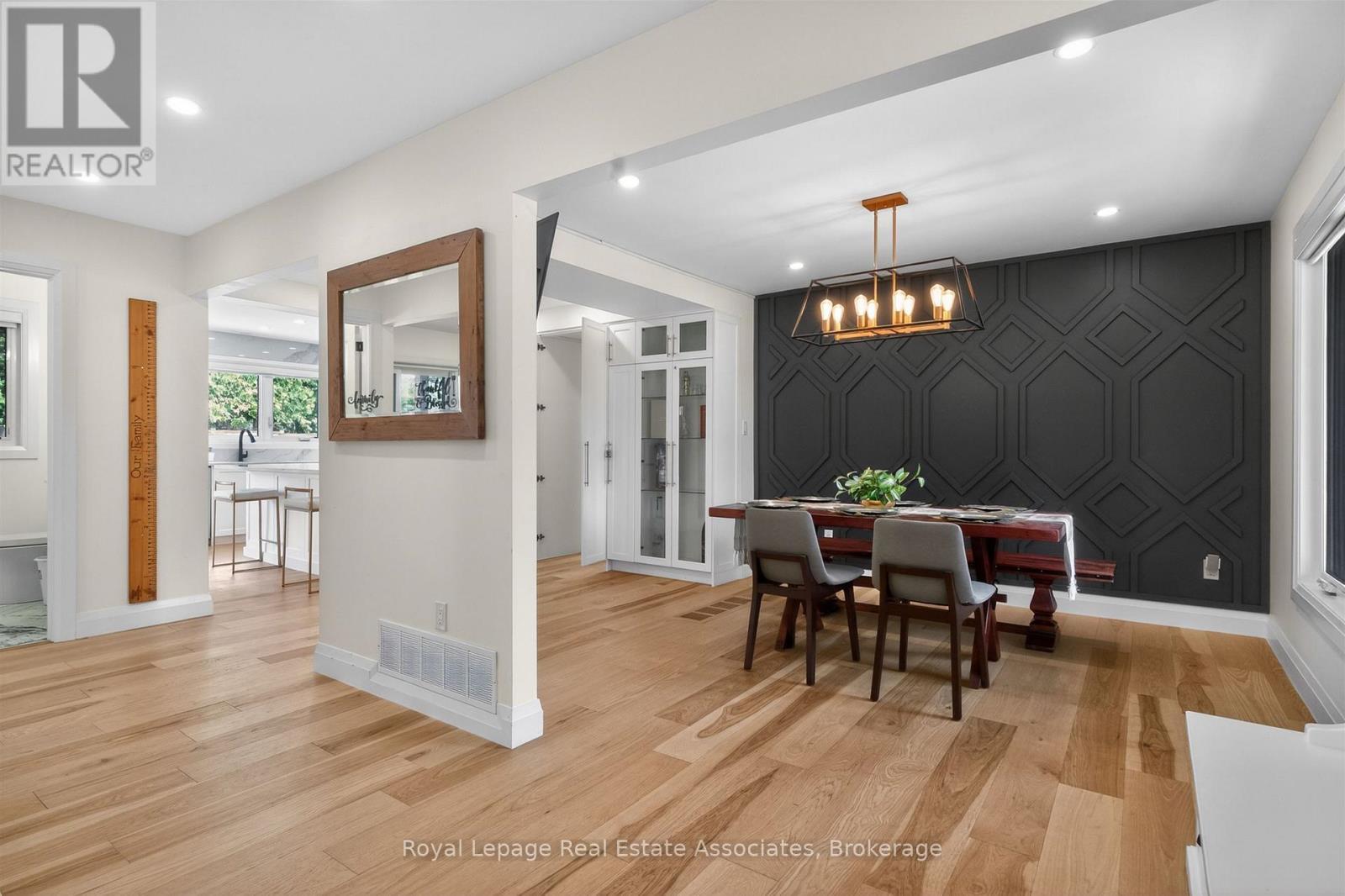 382 Nelles Road N, Grimsby, ON - Indoor