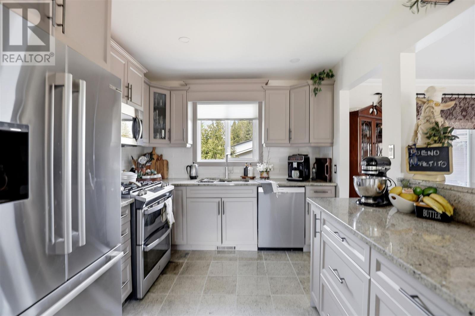 288 River Rd, Sault Ste. Marie, ON - Indoor Photo Showing Kitchen With Stainless Steel Kitchen