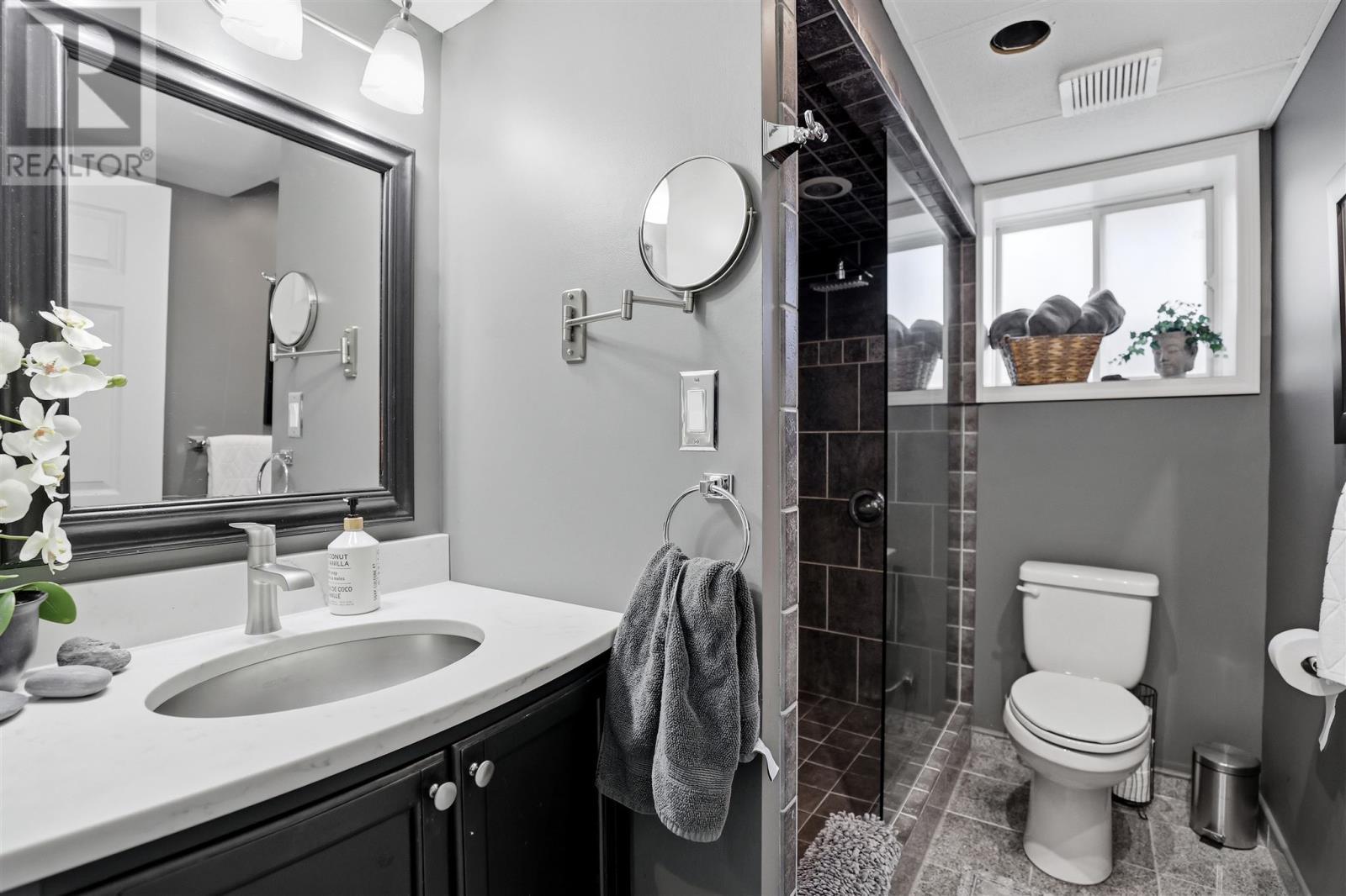 288 River Rd, Sault Ste. Marie, ON - Indoor Photo Showing Bathroom