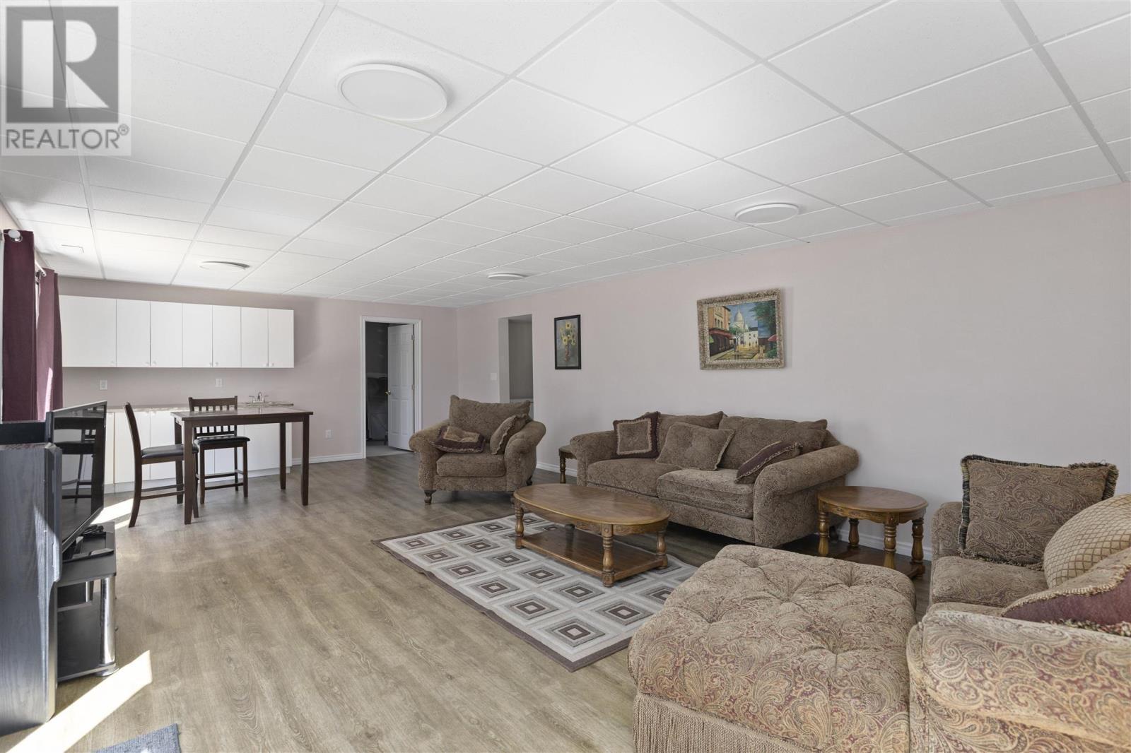 47 B River Dr, Blind River, ON - Indoor Photo Showing Living Room