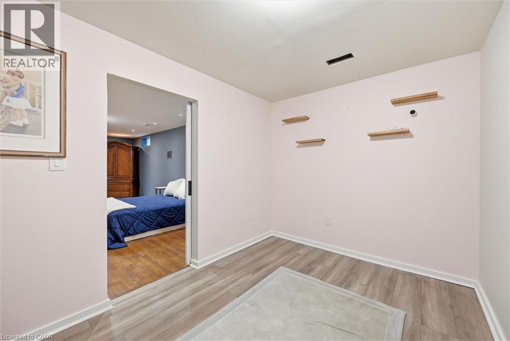 285 Glen Afton Drive, Burlington, ON - Indoor Photo Showing Other Room