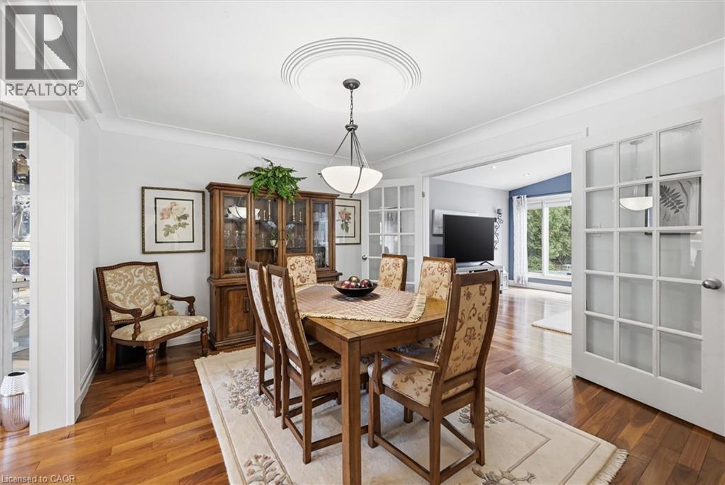 285 Glen Afton Drive, Burlington, ON - Indoor Photo Showing Dining Room