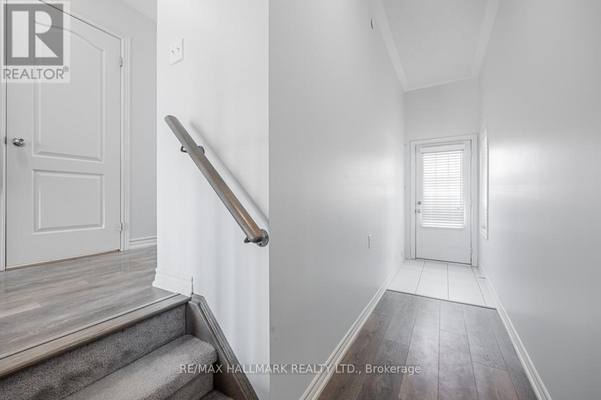2496 Rosedrop Path, Oshawa, ON - Indoor Photo Showing Other Room