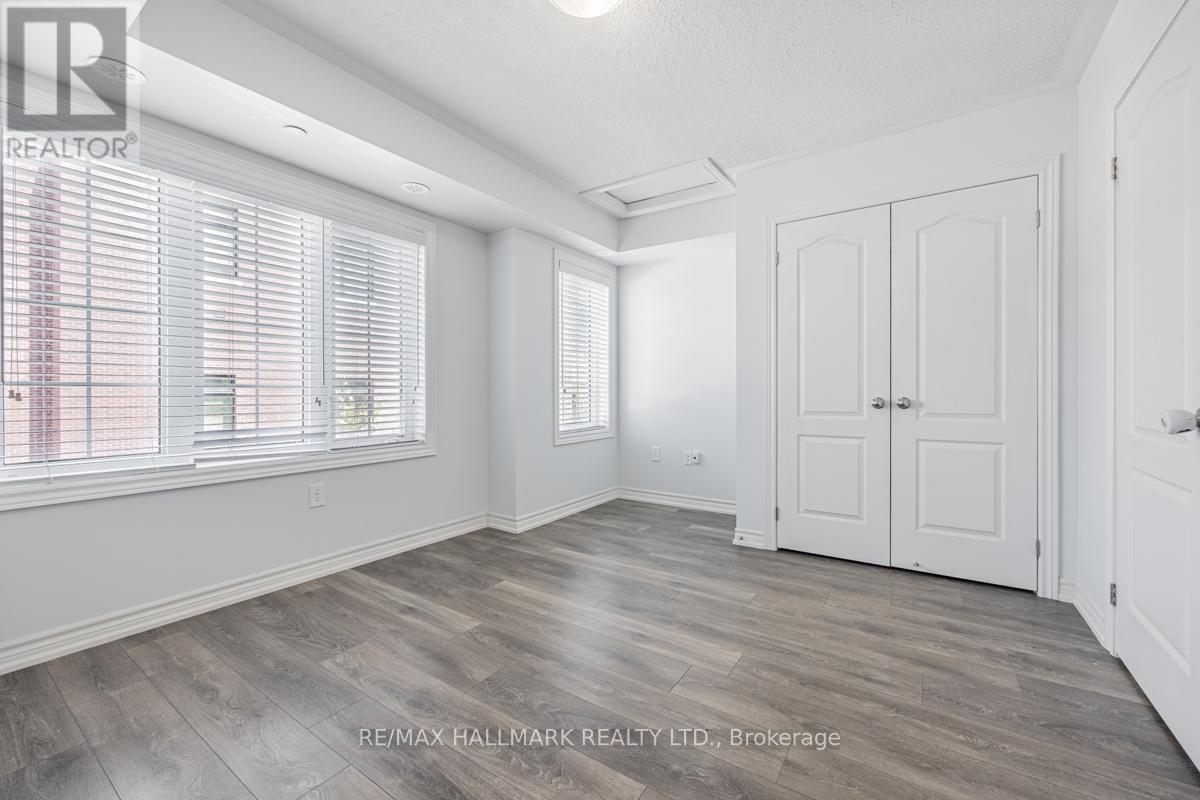 2496 Rosedrop Path, Oshawa, ON - Indoor Photo Showing Other Room