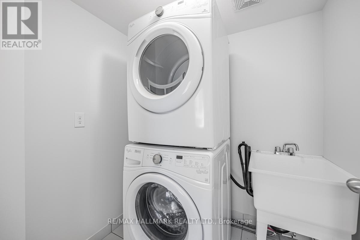 2496 Rosedrop Path, Oshawa, ON - Indoor Photo Showing Laundry Room