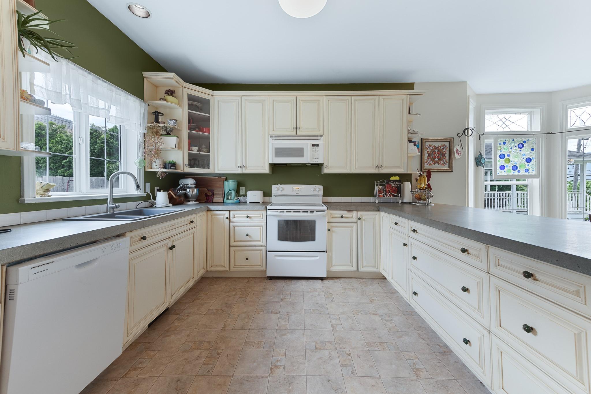 412 10Th Avenue, Creston, BC