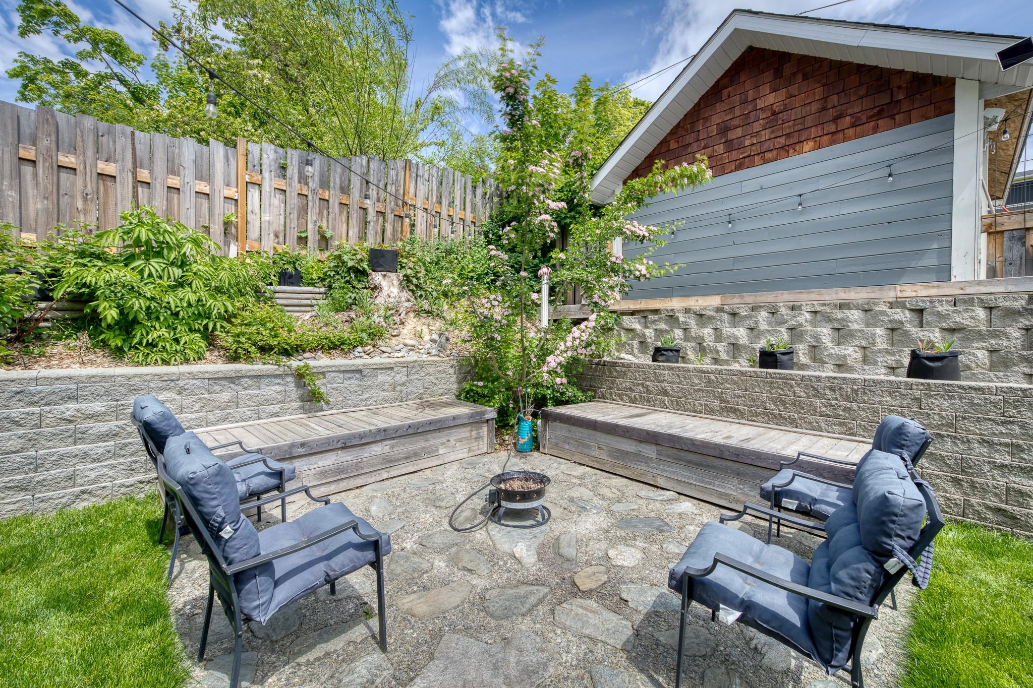 412 10Th Avenue, Creston, BC