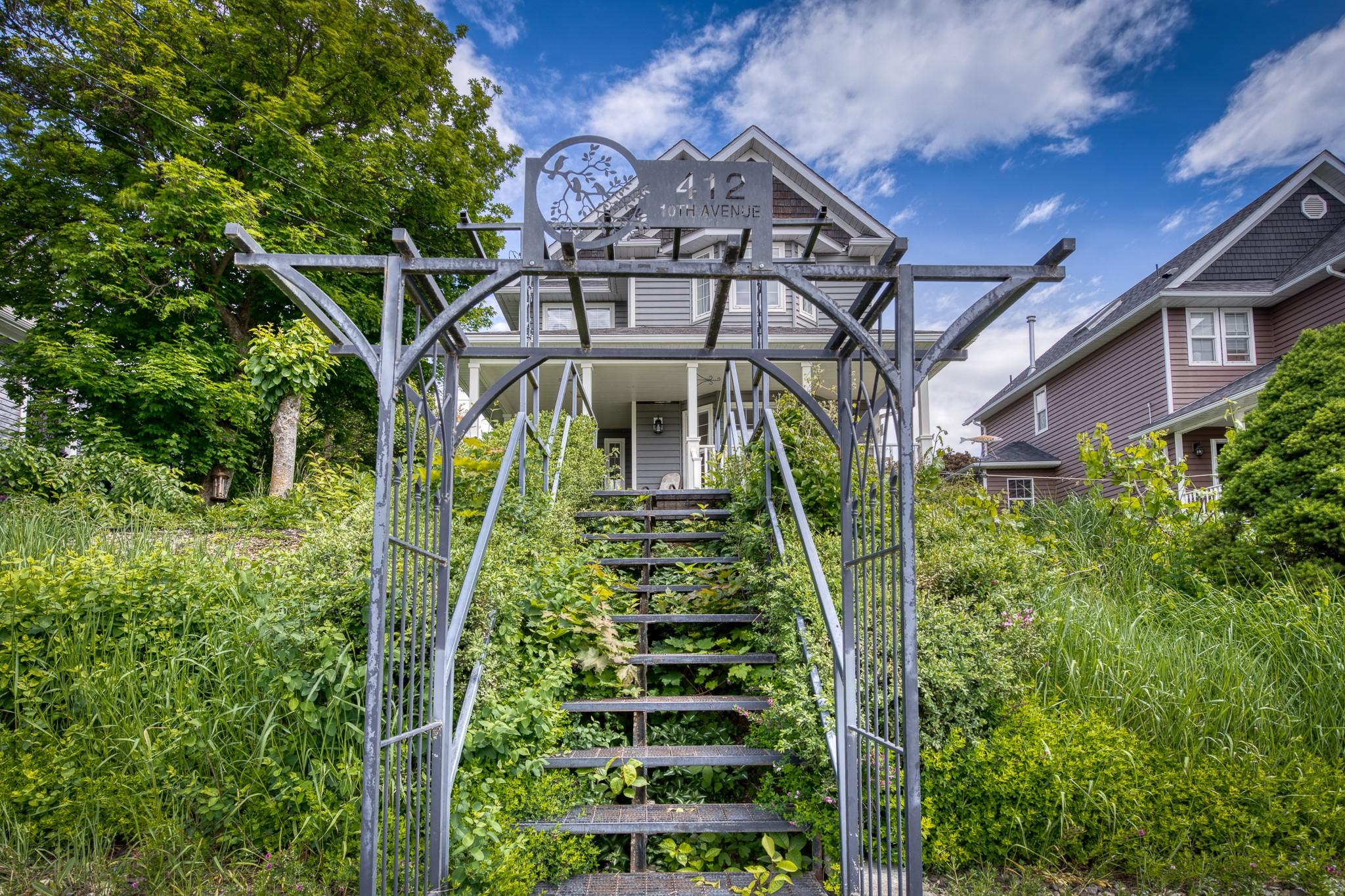 412 10Th Avenue, Creston, BC