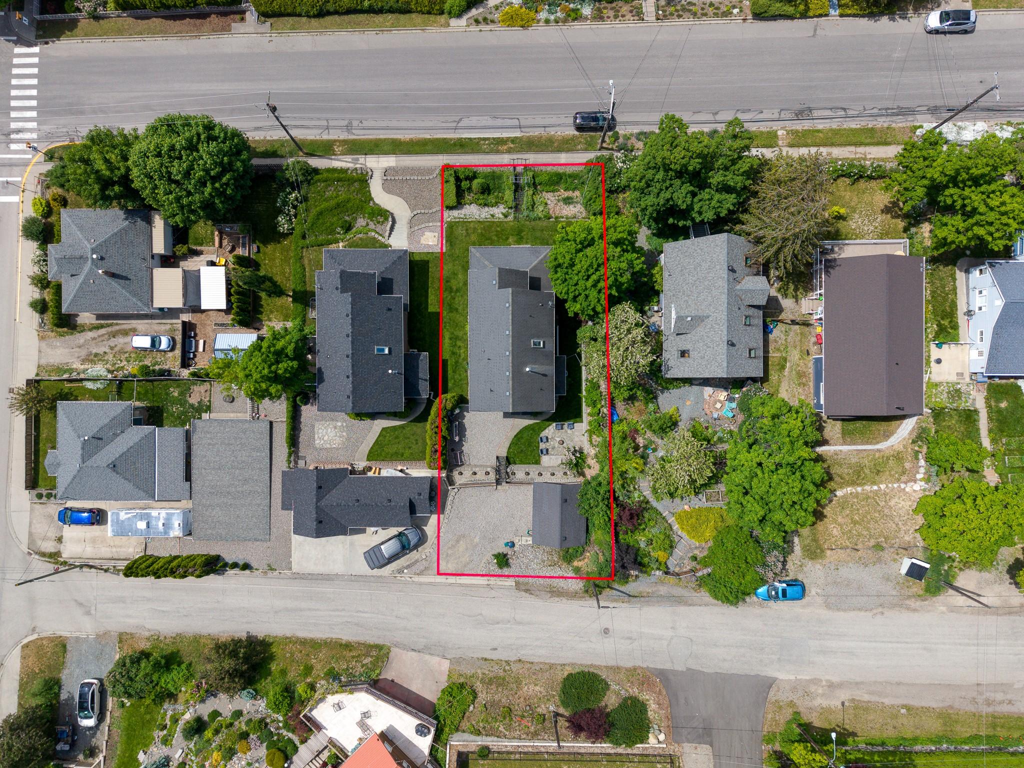 412 10Th Avenue, Creston, BC