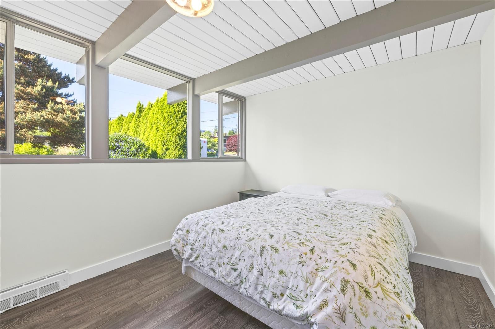 830 Beach Dr, Nanaimo, BC