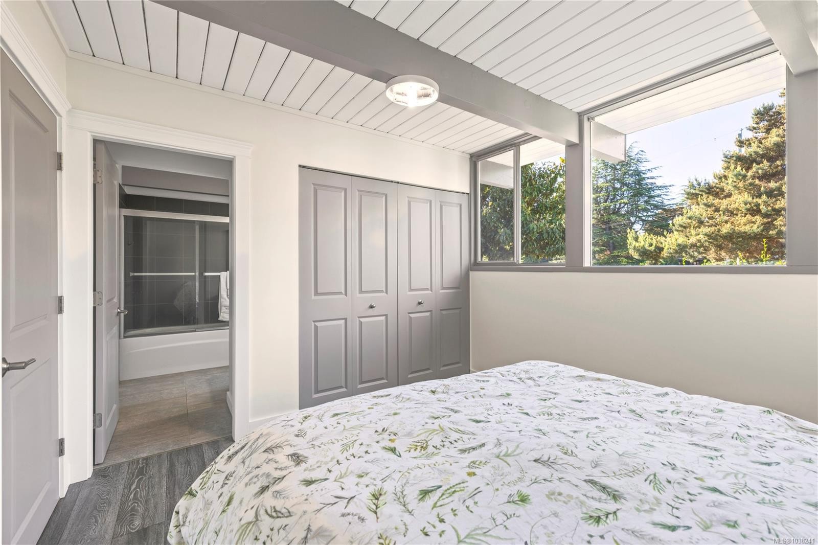 830 Beach Dr, Nanaimo, BC