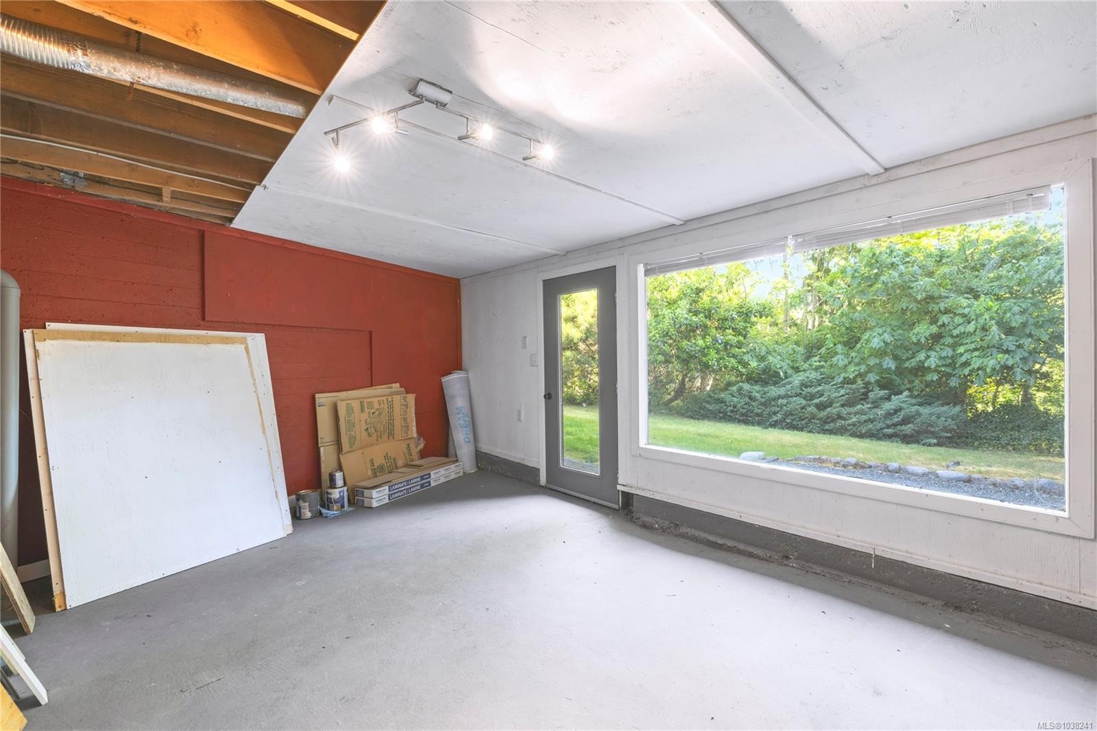 830 Beach Dr, Nanaimo, BC