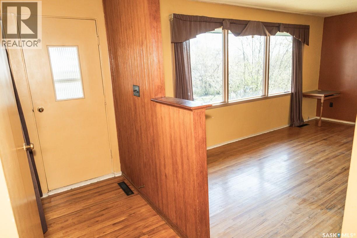 611 Saskatchewan Avenue, Kerrobert, SK - Indoor Photo Showing Other Room