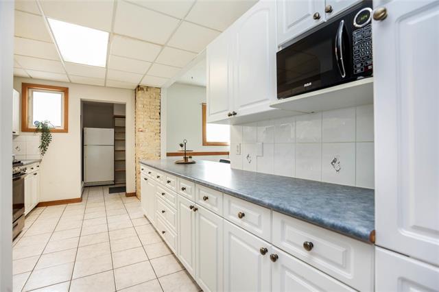 571 Fleet Ave, Winnipeg, MB