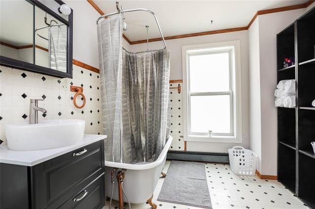 571 Fleet Ave, Winnipeg, MB