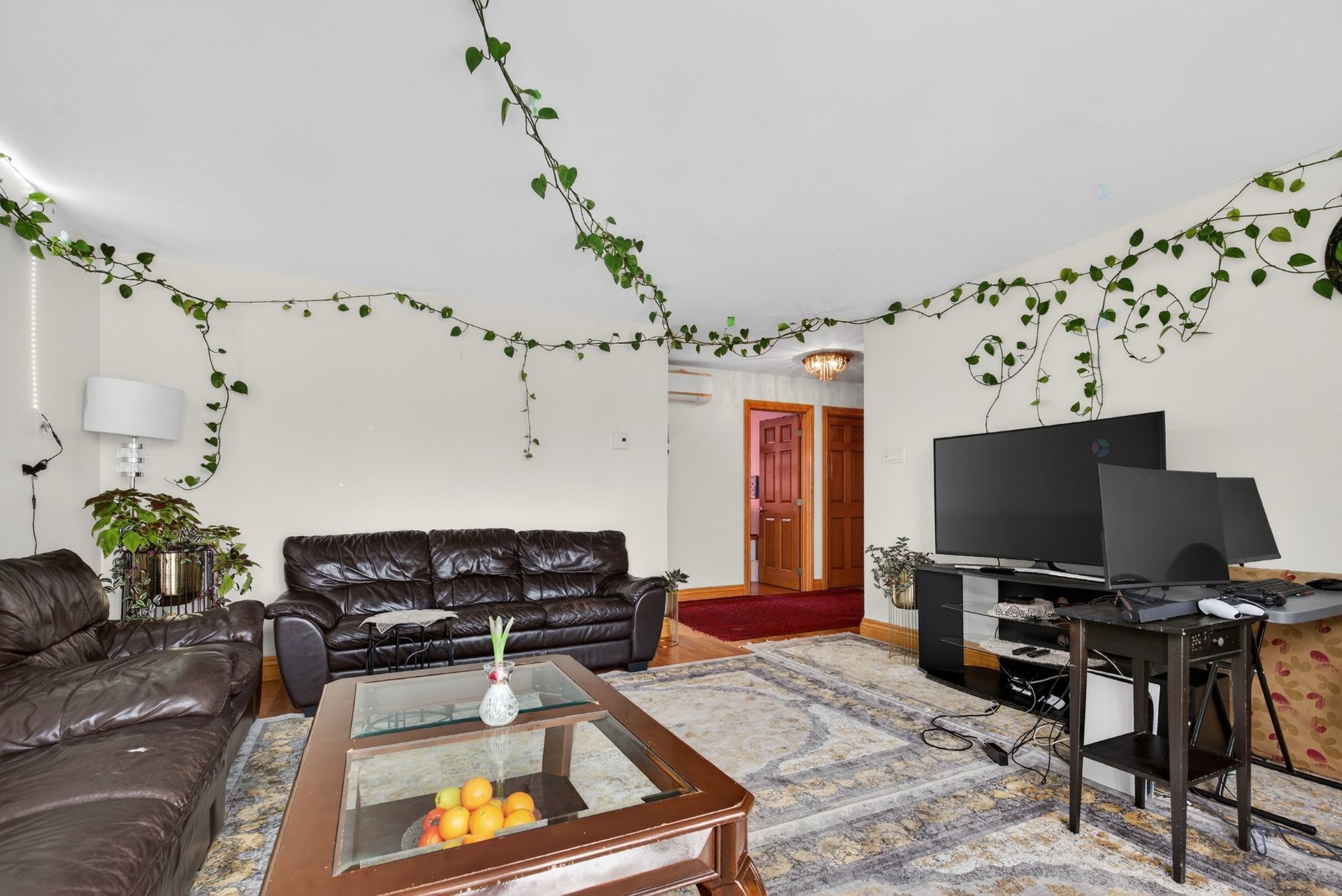 Living Room - 7502 Rue De Boischatel, Montréal (Saint-Léonard), QC - Indoor Photo Showing Living Room