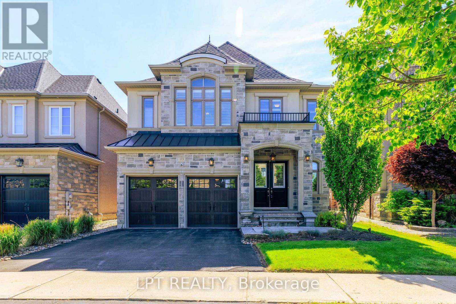 Welcome Home To 113 Burns Boulevard! - 113 Burns Boulevard, King, ON