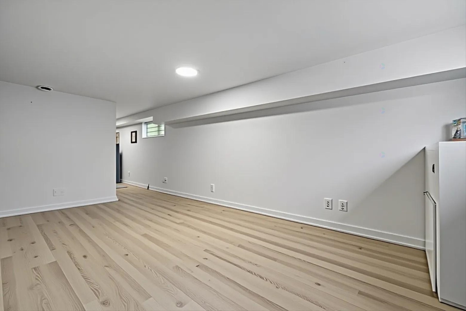 Family Room - 357B Ch. Du Fleuve, Coteau-Du-Lac, QC - Indoor Photo Showing Other Room
