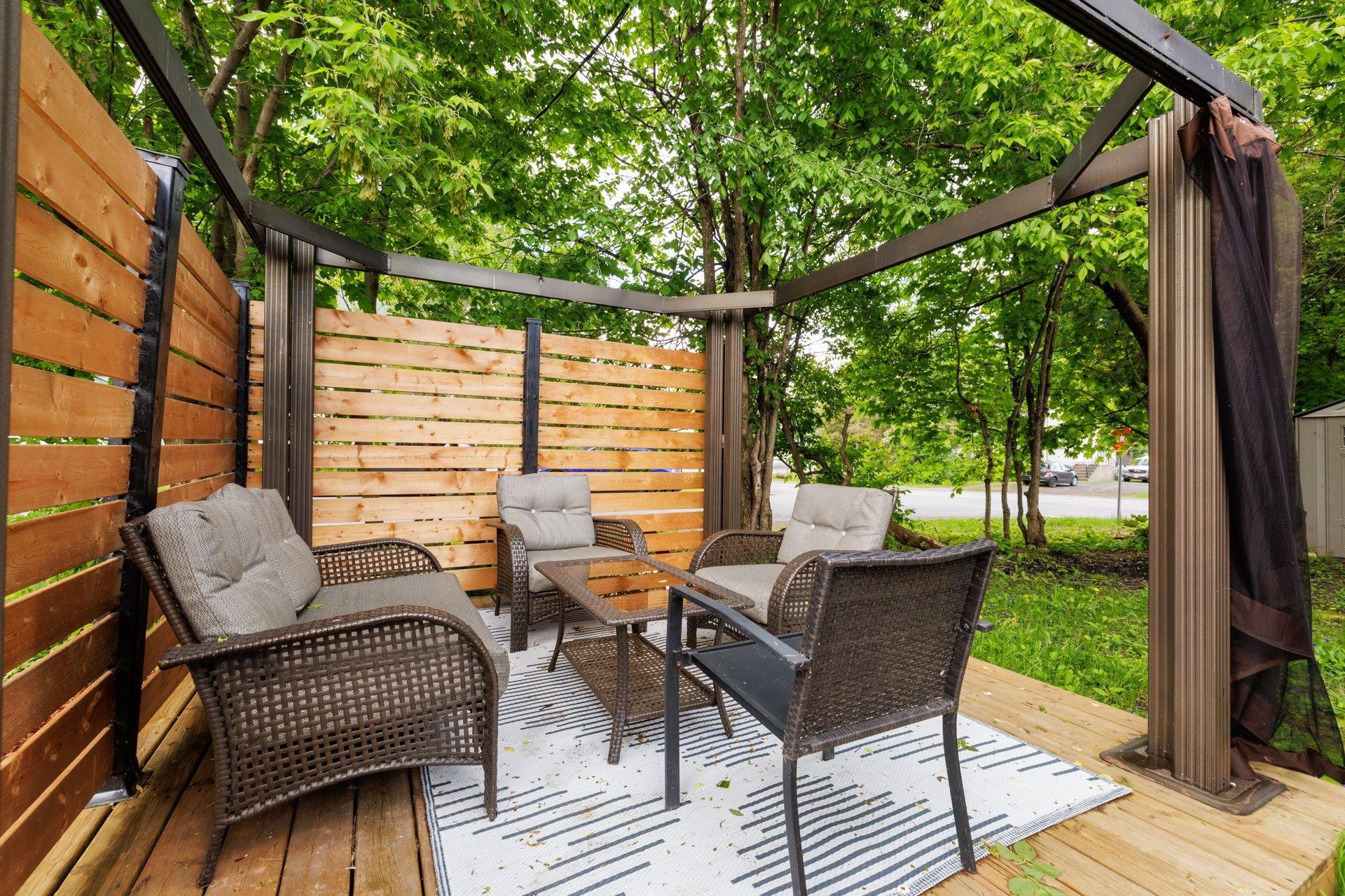 Patio - 357B Ch. Du Fleuve, Coteau-Du-Lac, QC - Outdoor With Deck Patio Veranda With Exterior