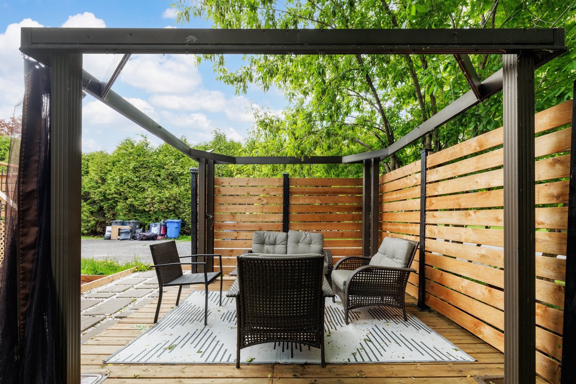 Patio - 357B Ch. Du Fleuve, Coteau-Du-Lac, QC - Outdoor With Deck Patio Veranda With Exterior