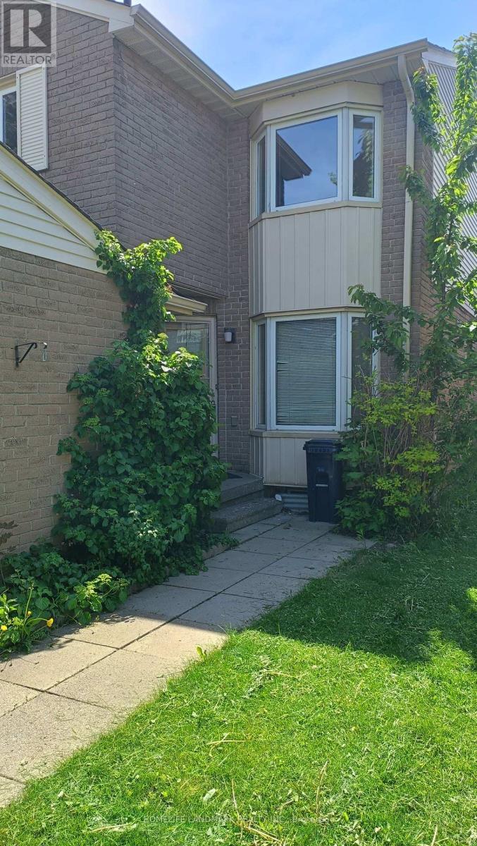 113 Wintermute Boulevard, Toronto, ON - Outdoor