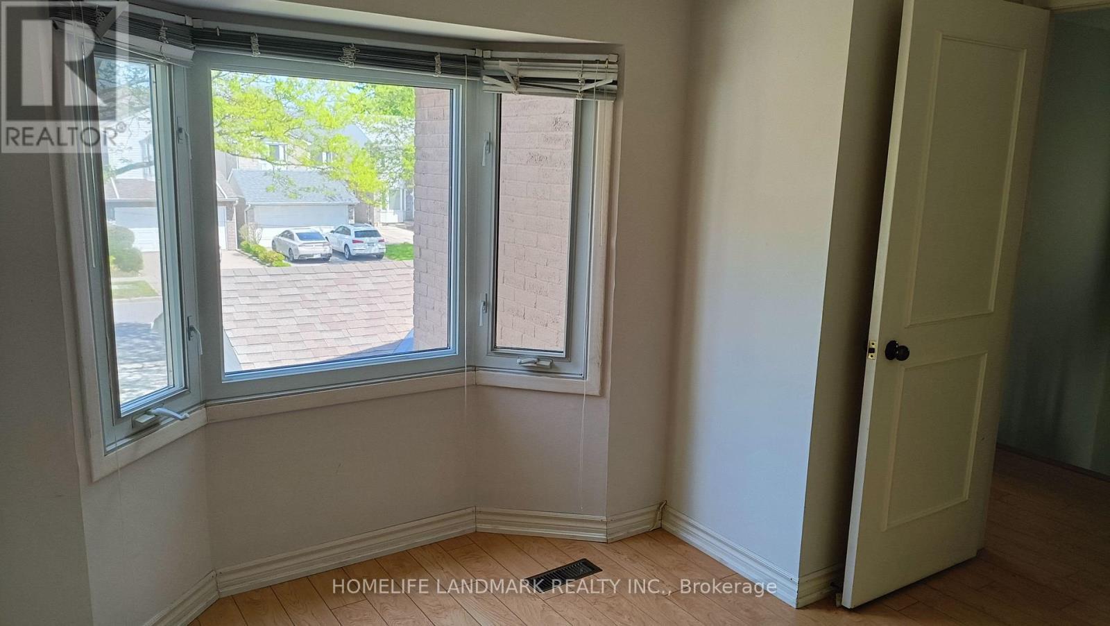 113 Wintermute Boulevard, Toronto, ON - Indoor Photo Showing Other Room