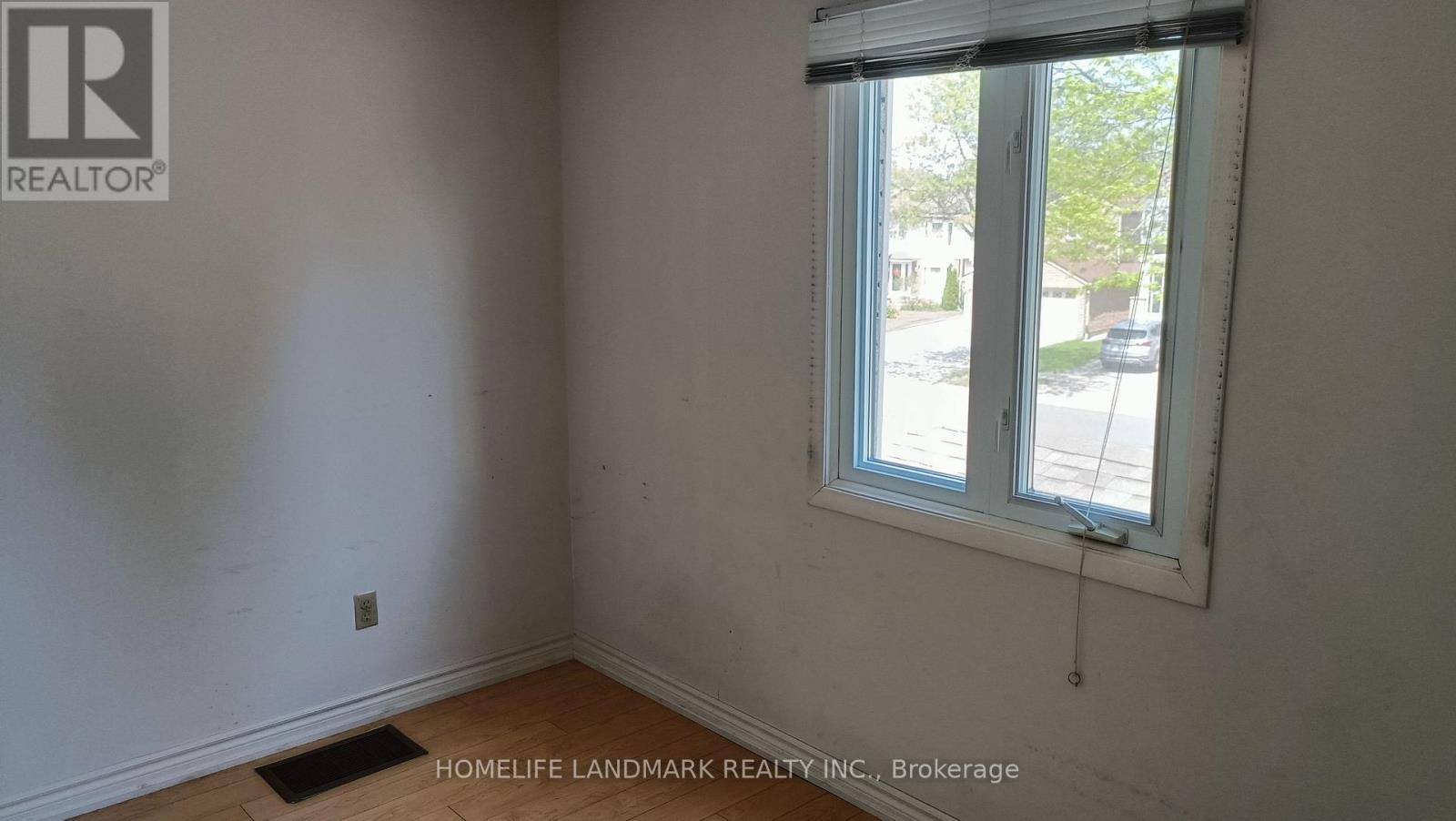 113 Wintermute Boulevard, Toronto, ON - Indoor Photo Showing Other Room