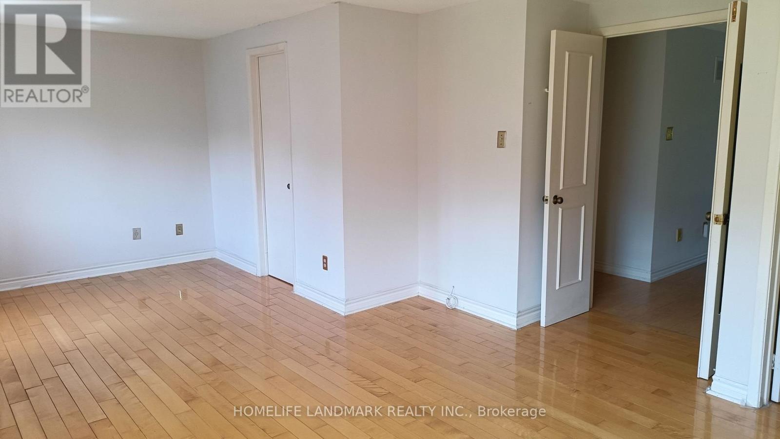 113 Wintermute Boulevard, Toronto, ON - Indoor Photo Showing Other Room