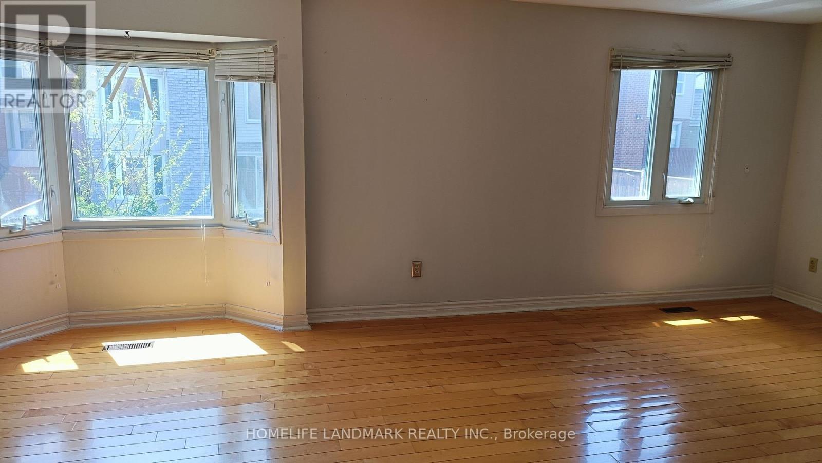 113 Wintermute Boulevard, Toronto, ON - Indoor Photo Showing Other Room
