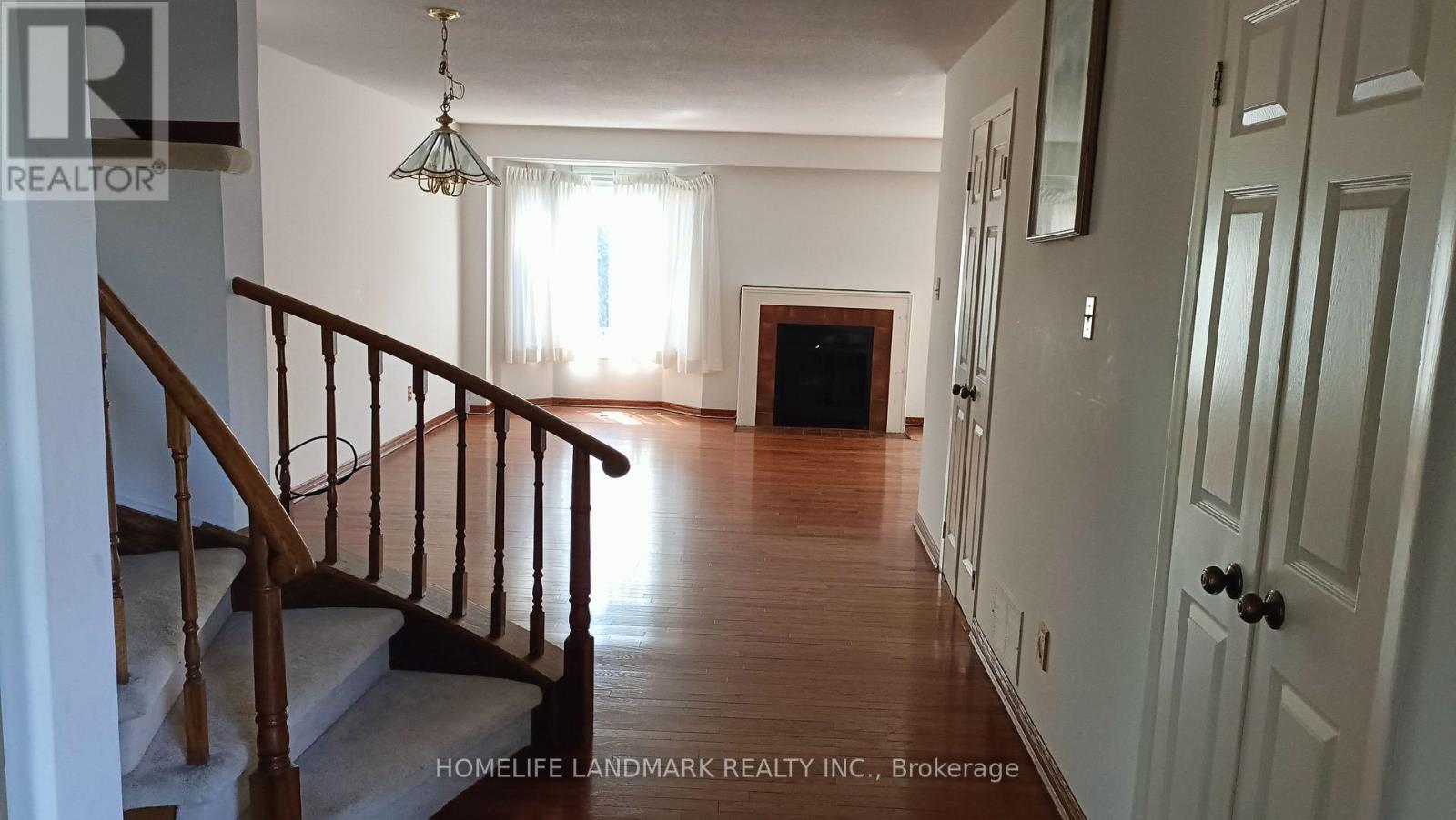 113 Wintermute Boulevard, Toronto, ON - Indoor Photo Showing Other Room