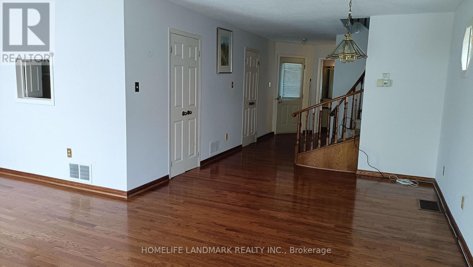 113 Wintermute Boulevard, Toronto, ON - Indoor Photo Showing Other Room