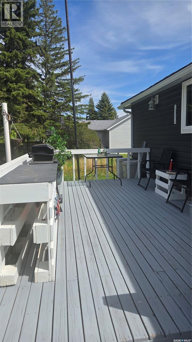 716 Walsh Avenue, Oxbow, SK - Outdoor With Deck Patio Veranda With Exterior