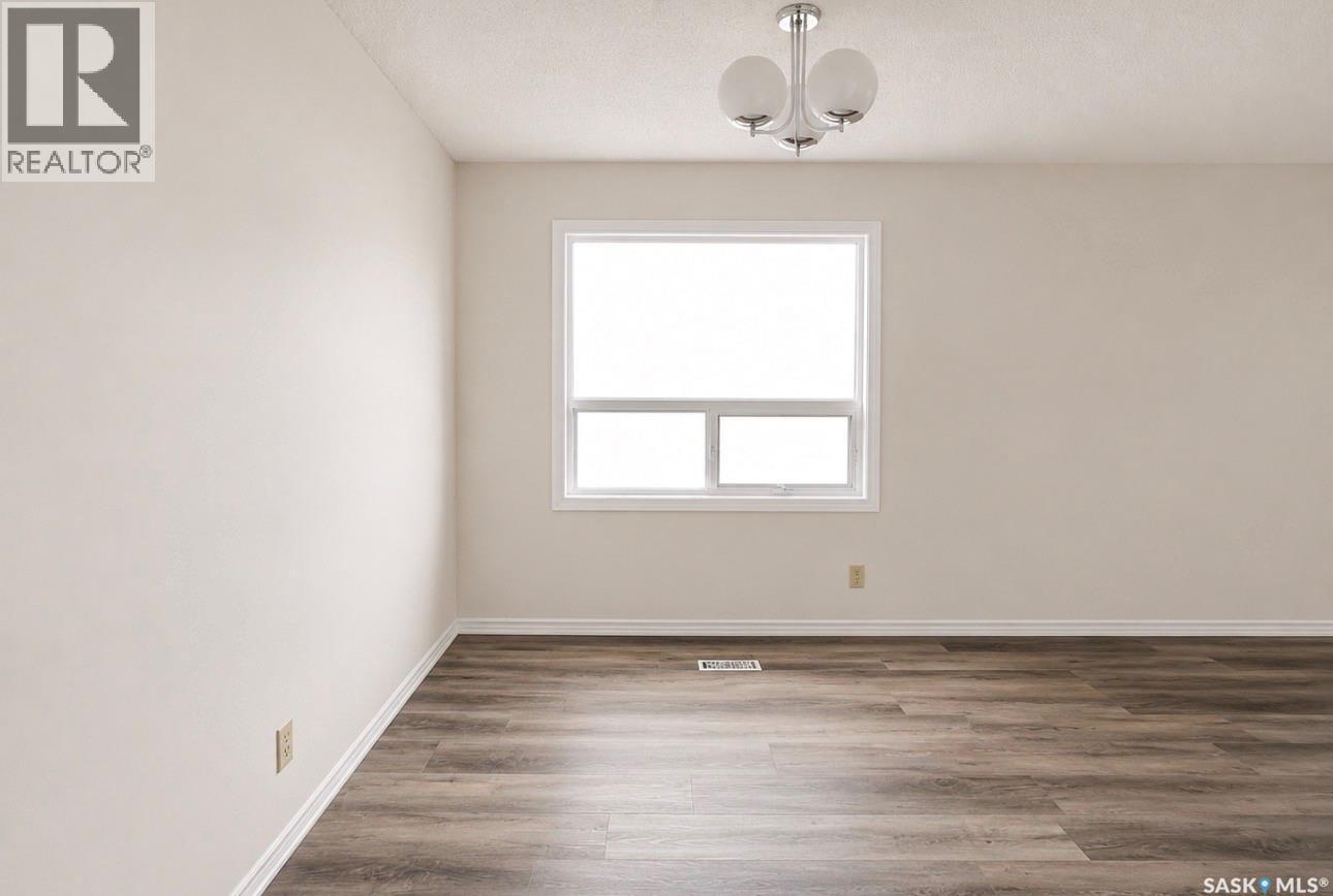 225 Westview Drive N, Coronach, SK - Indoor Photo Showing Other Room