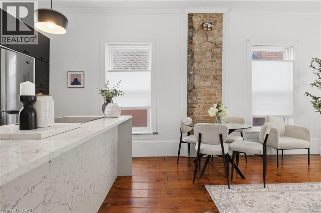 53 Eby Street S, Kitchener, ON - Indoor Photo Showing Dining Room