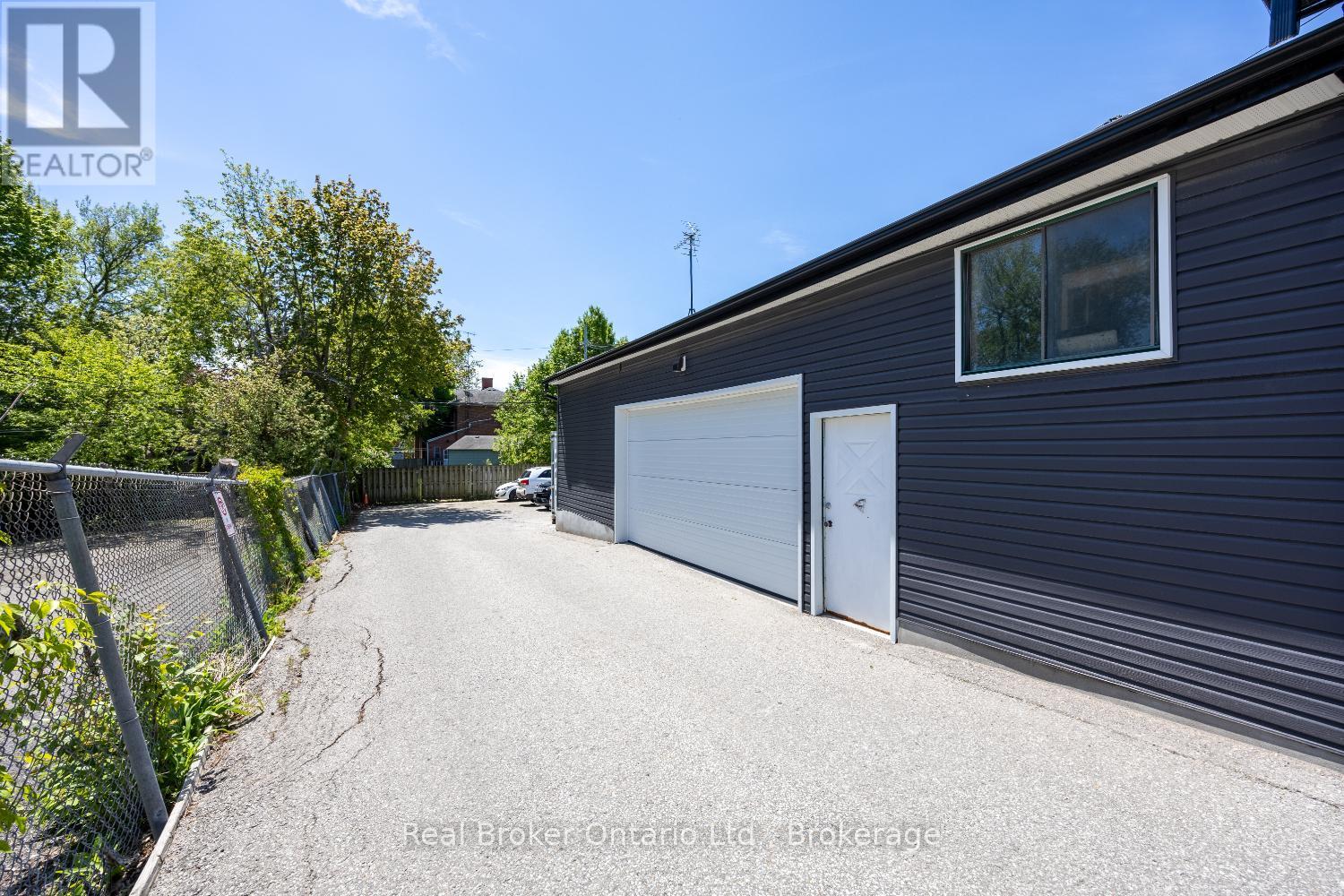 113 King Street E, Clarington (Bowmanville), ON