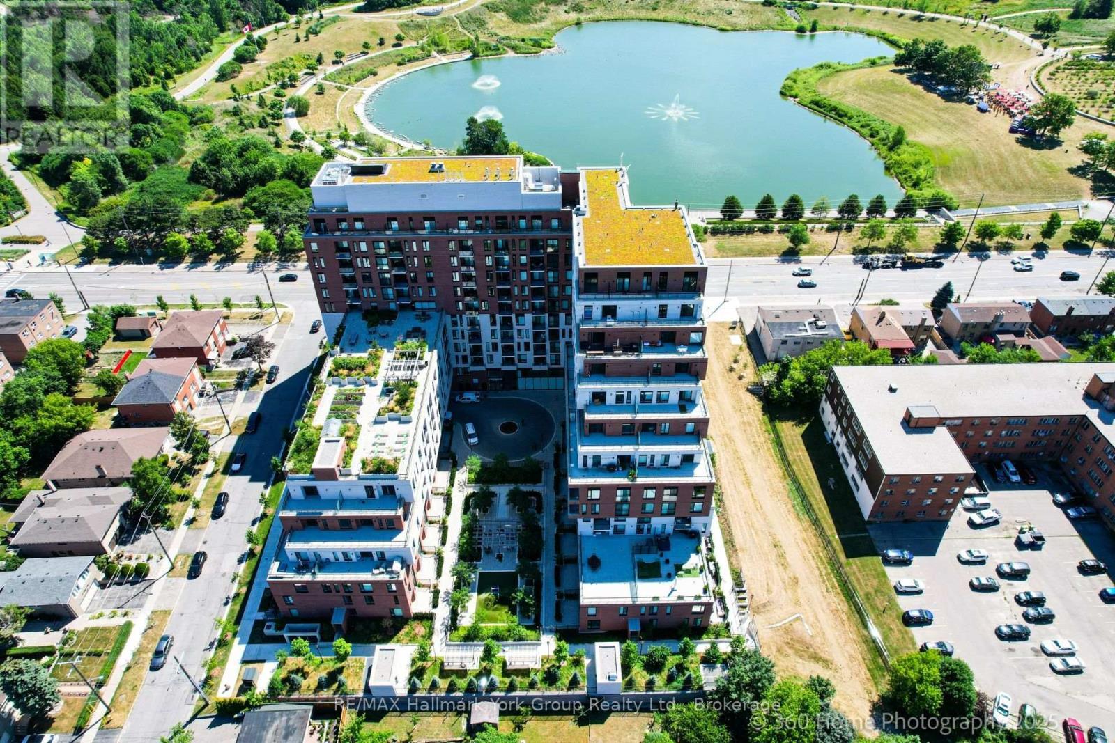 534 - 3100 Keele Street, Toronto (Downsview-Roding-Cfb), ON - Outdoor With View