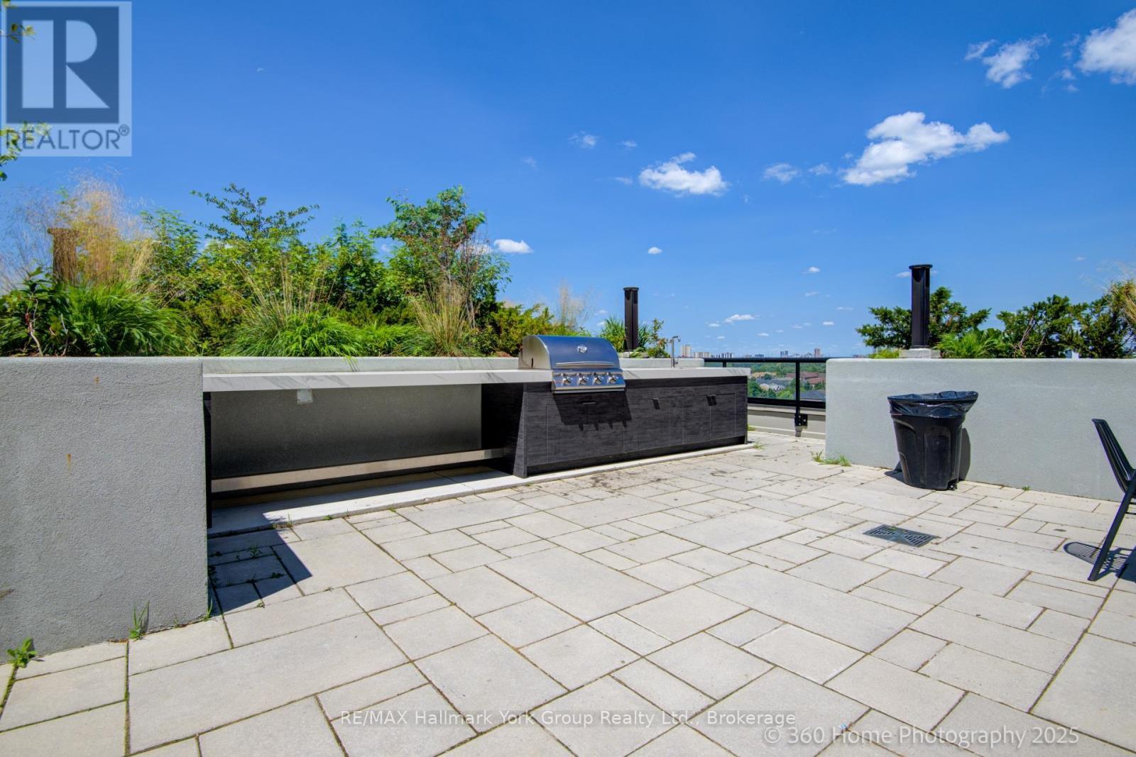 534 - 3100 Keele Street, Toronto (Downsview-Roding-Cfb), ON - Outdoor