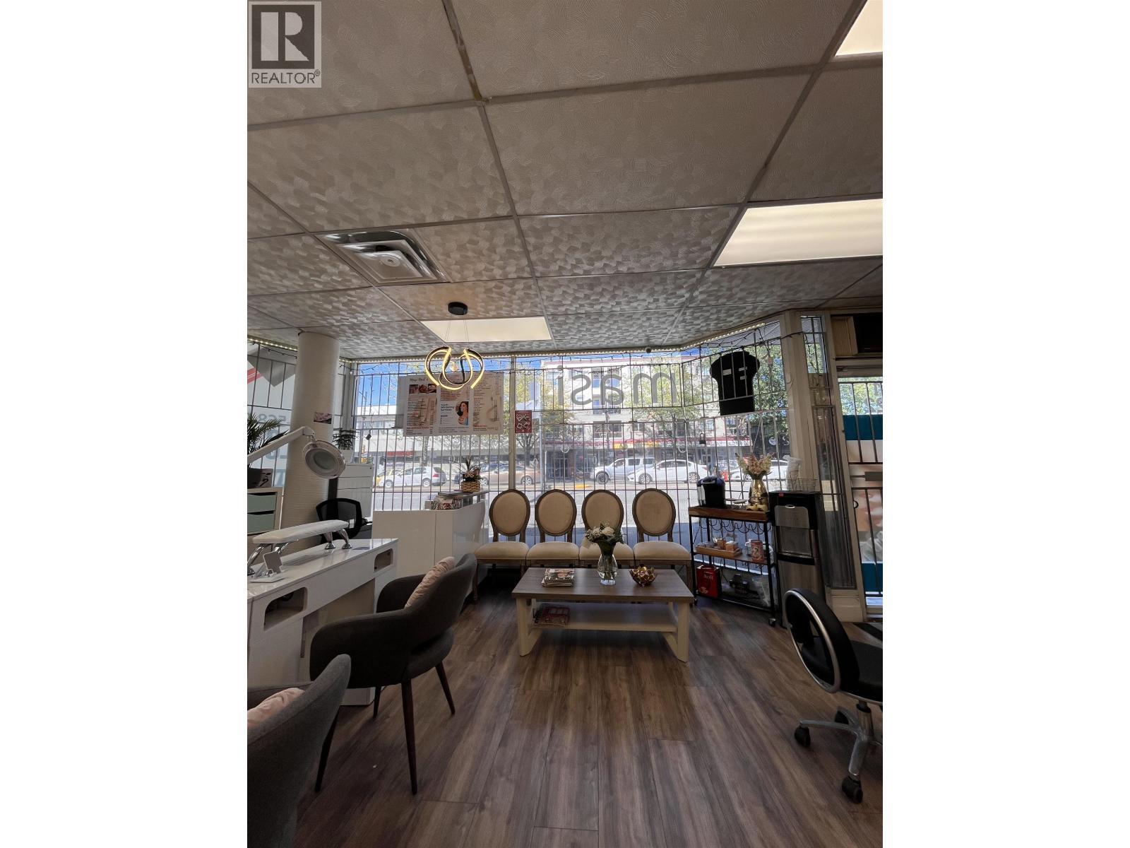 1 1022 Kingsway, Vancouver, BC