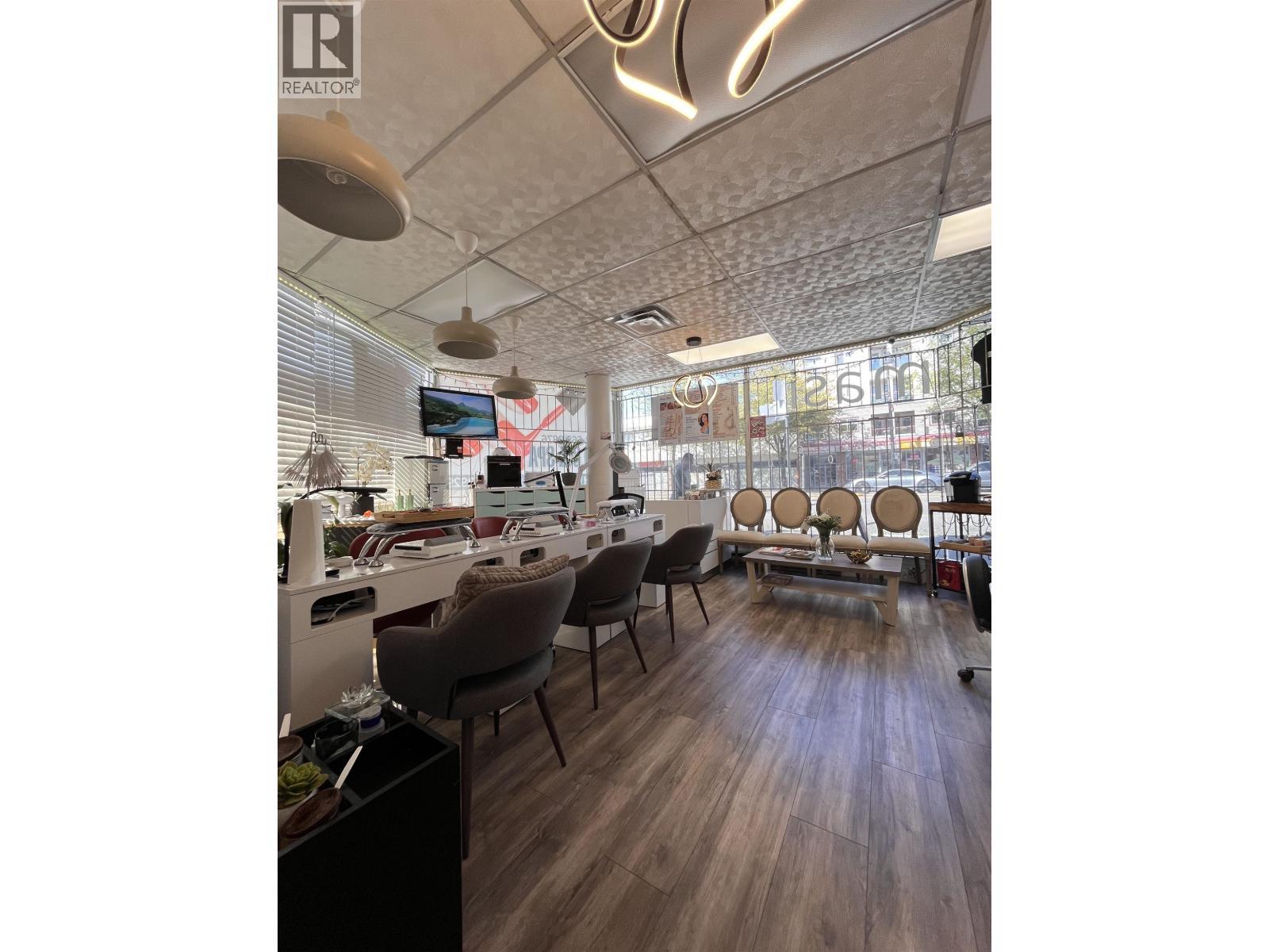 1 1022 Kingsway, Vancouver, BC