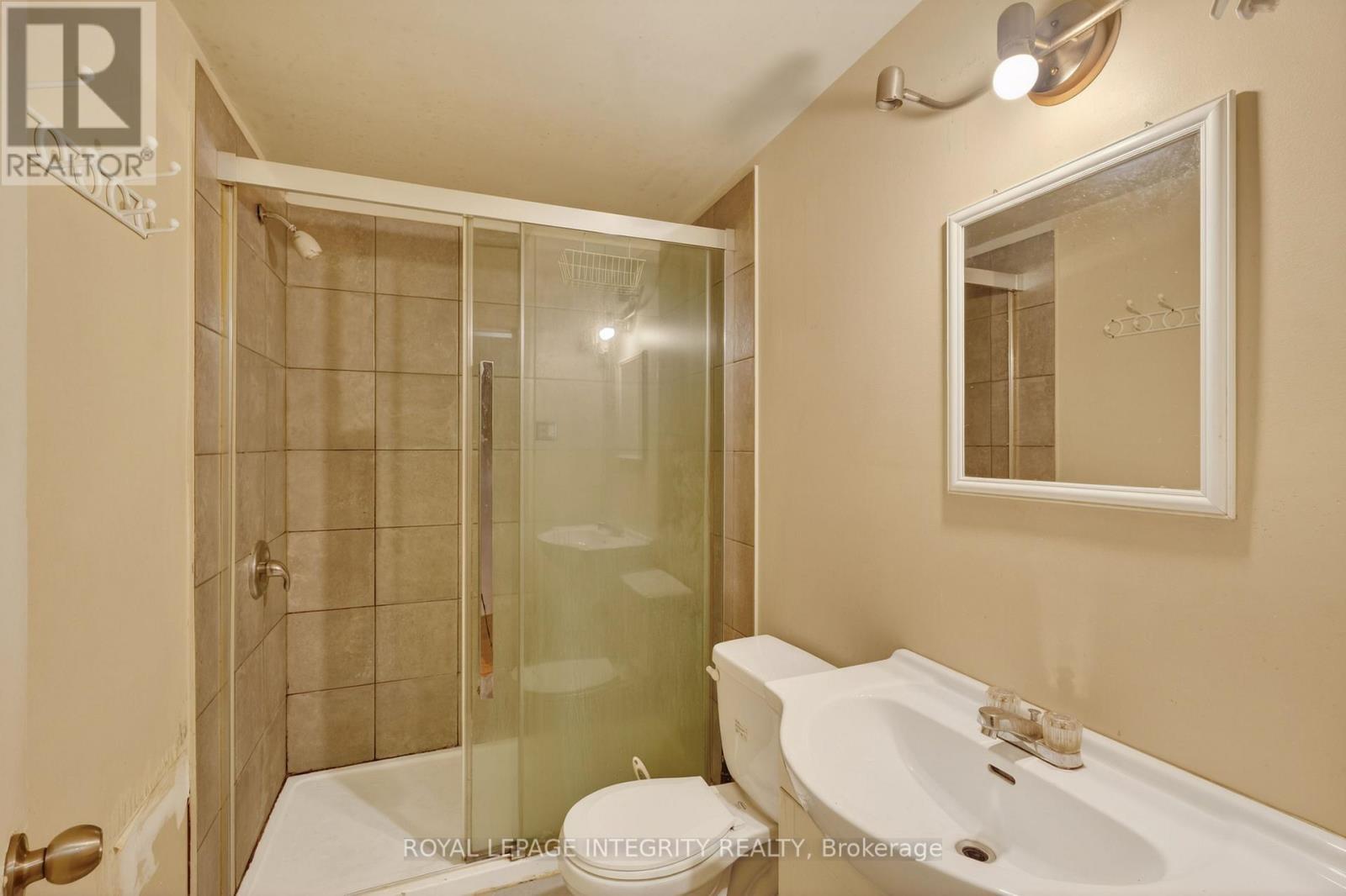 322-324 Queen Mary Street, Ottawa, ON