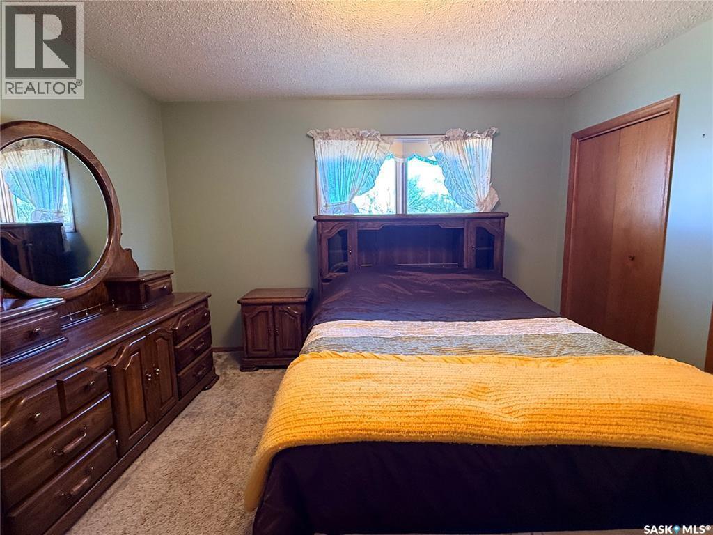 4419 Centre Street, Cadillac, SK - Indoor Photo Showing Bedroom